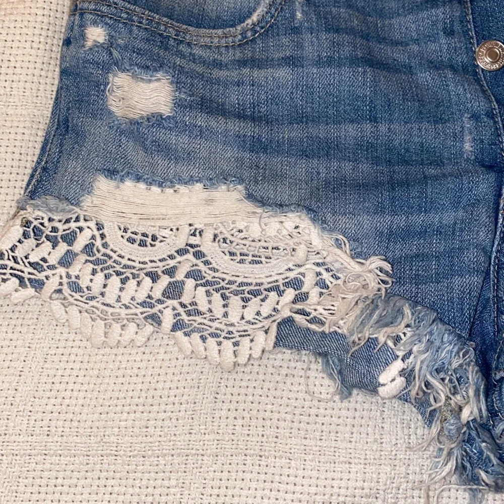 W25/Size 0 Abercrombie & Fitch festival high rise shorts - Picture 5 of 5